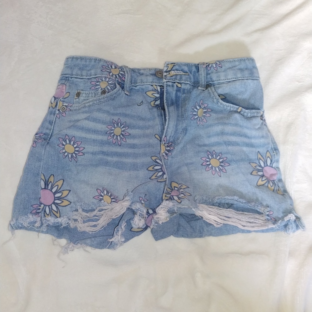 No boundaries shorts